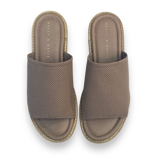 Kelly & Katie Ari Stretch Woven Upper Slide Sandal in Dune - Picture 4 of 8